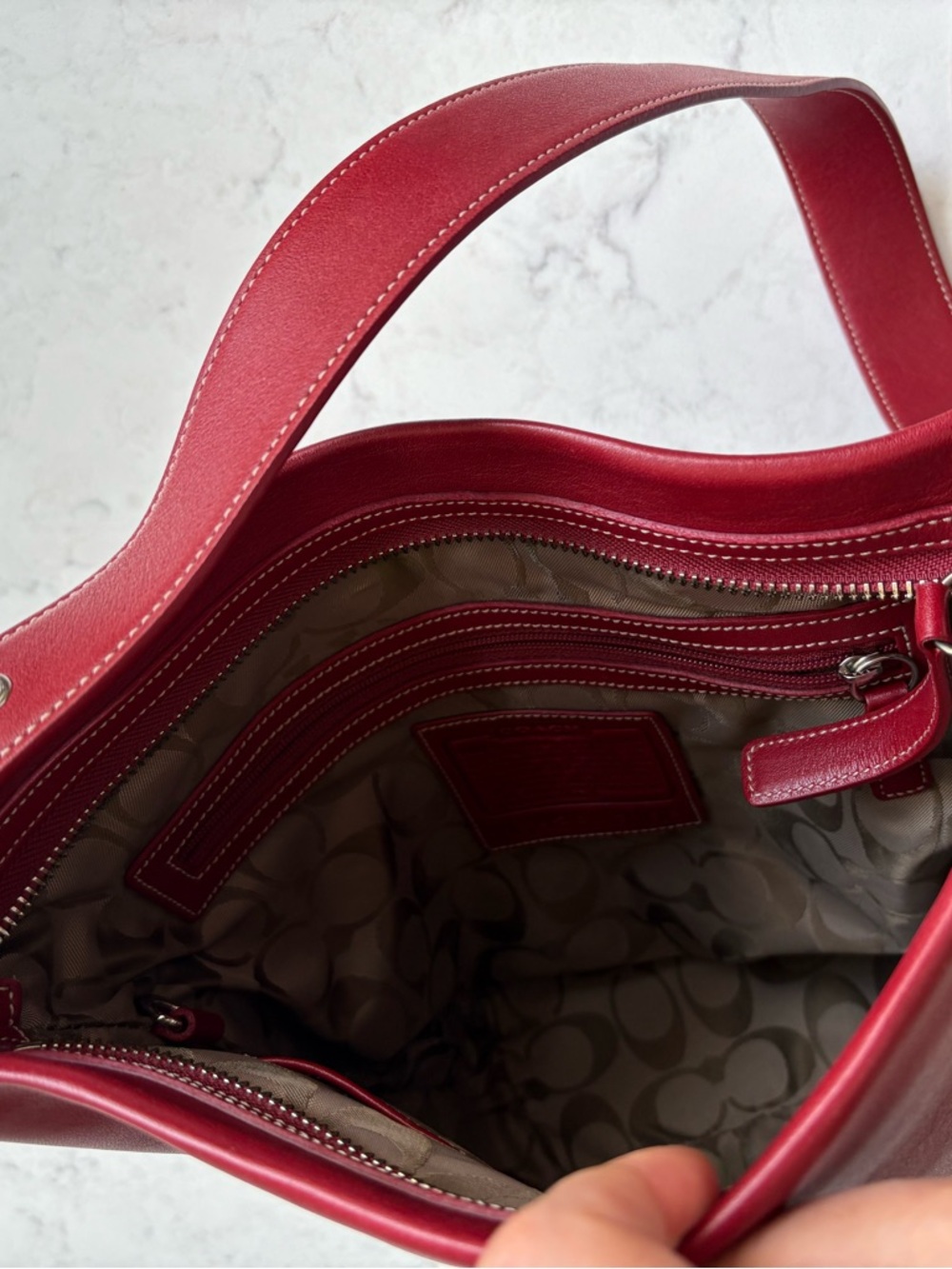 Coach Women's Red Leather Shoulder Bag - Picture 4 of 10